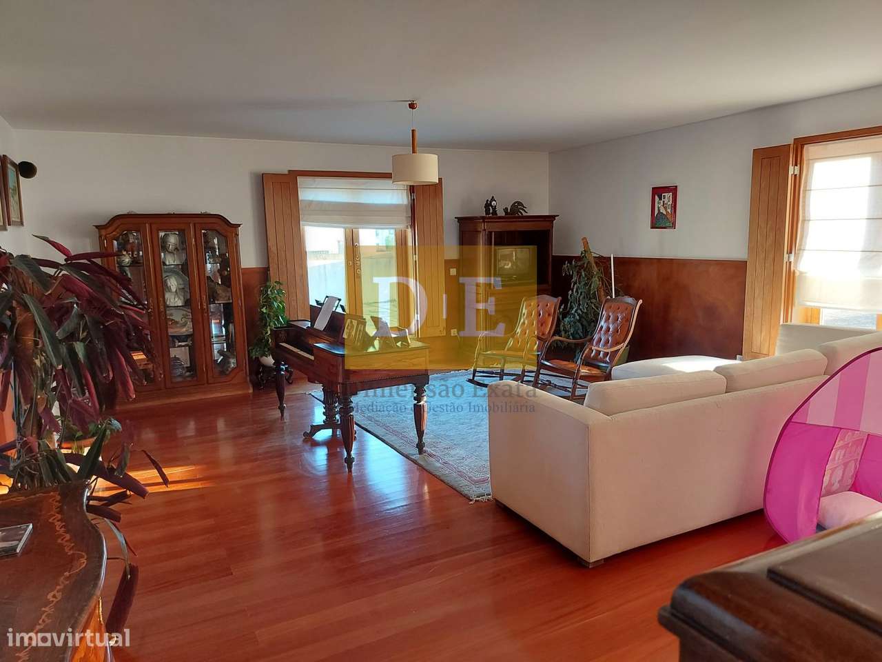 Moradia de 4 Frentes em Zona Nobre de Leca da Palmeira-23