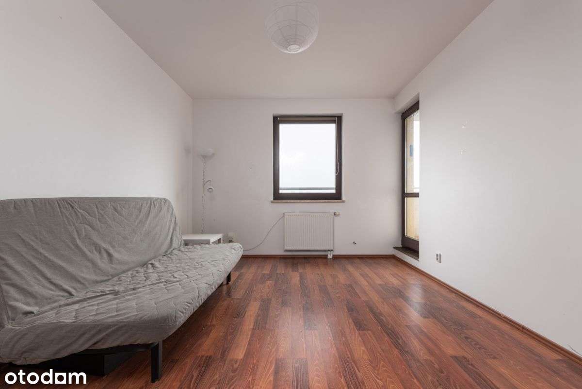 Metro 3 min.  Dwustronne  Loggia  Miejsce post.-0