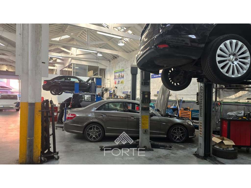 Armazém em Campanhã - Porto - Grande imagem: 2/16