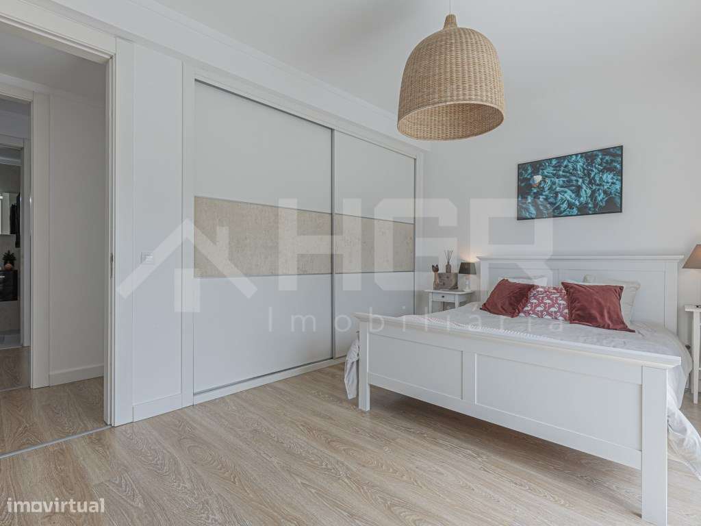 MORADIA V4 | SEMI-NOVA | 2 PISOS | GARAGEM | EXCELENTES ACESSOS ROD...-14