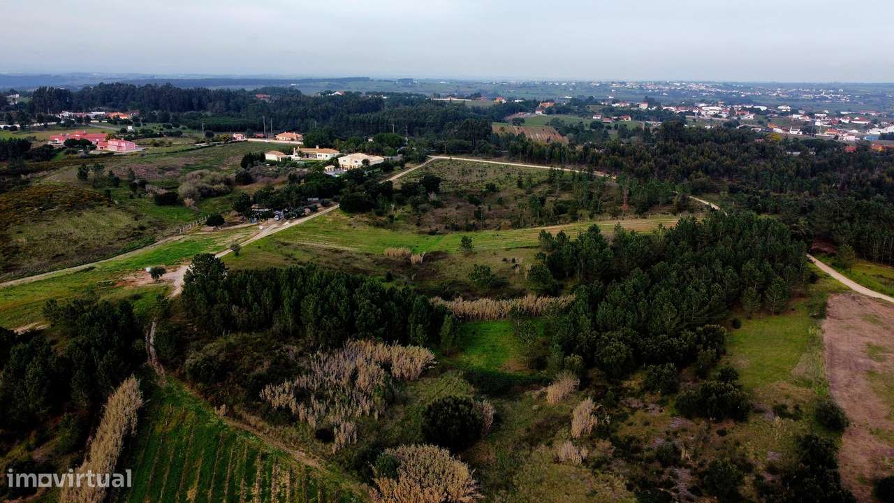 Apresento terreno com total de 5 520m2, localizado na Lapa, Cartaxo-16