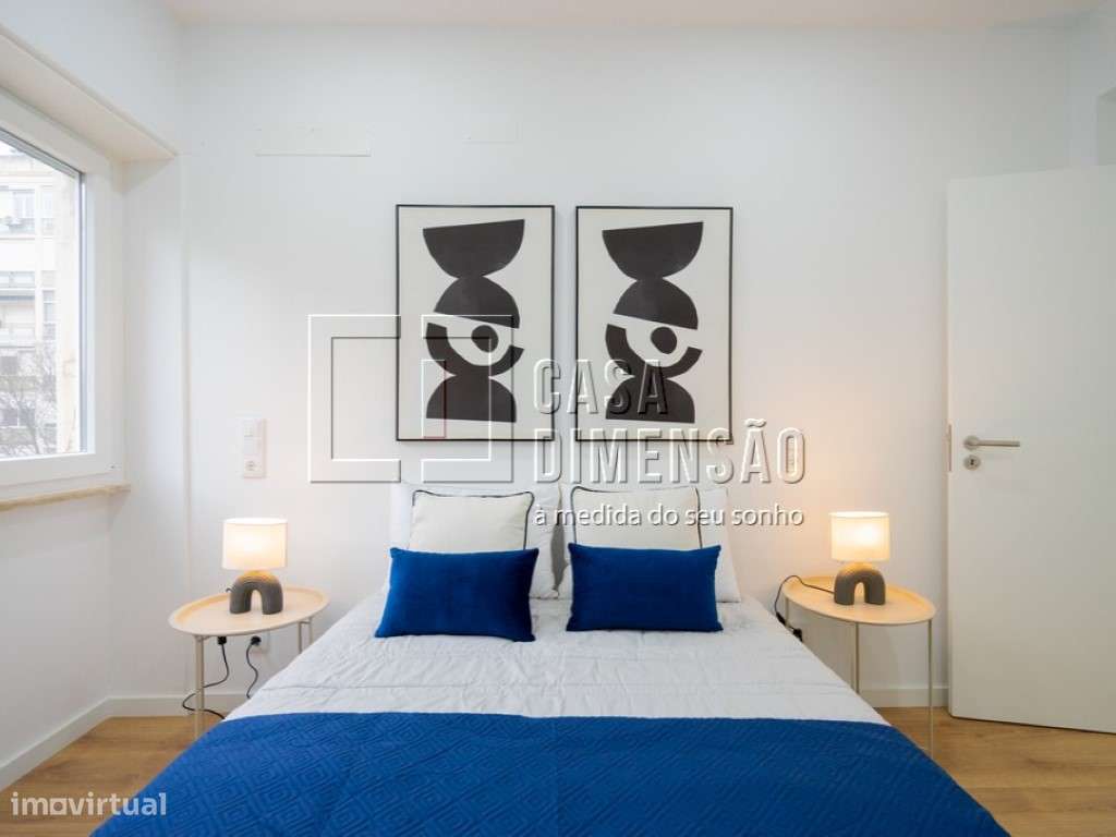 Apartamento de tipologia T3 com varanda, mobilado e equipado em Ben...-31