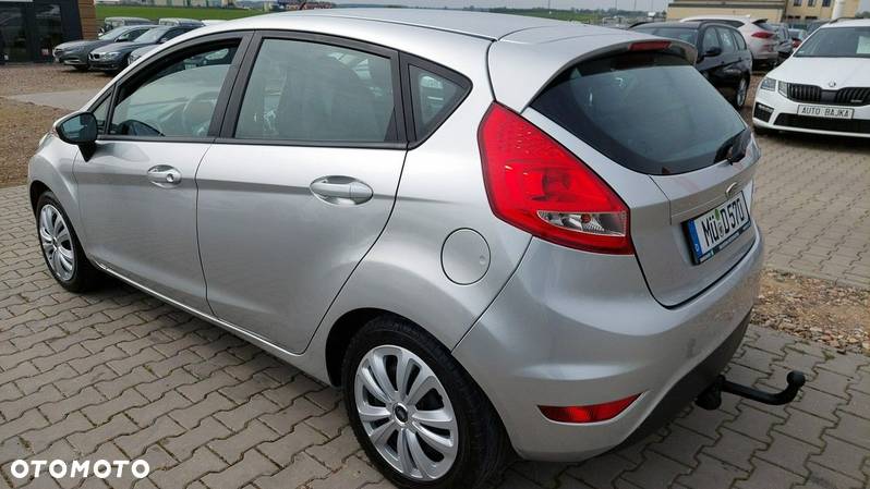 Ford Fiesta 1.6 TDCi DPF Gold X - 16