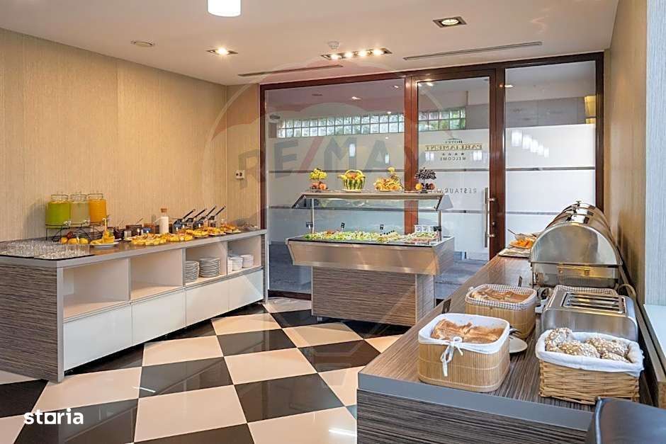 Hotel  cu 76 camere de vânzare în zona Libertatii Marriot-4
