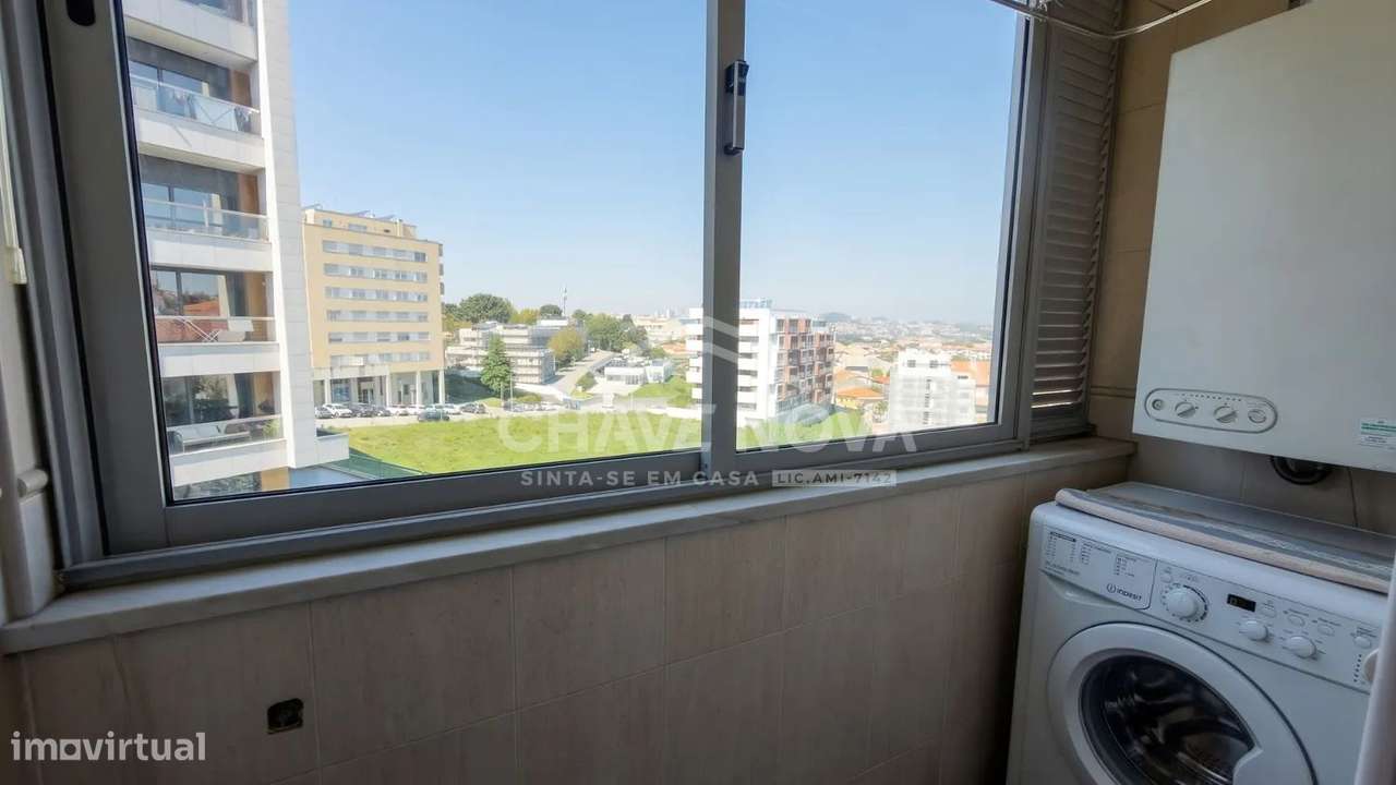 Apartamento T2 Mobilado c/ Lugar de Garagem em Oliveira do Douro-14