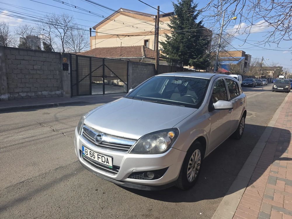 Opel Astra 1.7 CDTI 2013