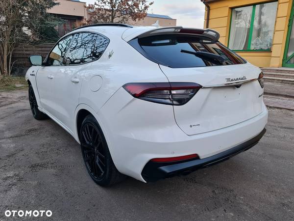 Maserati Levante Q4 GranSport - 3