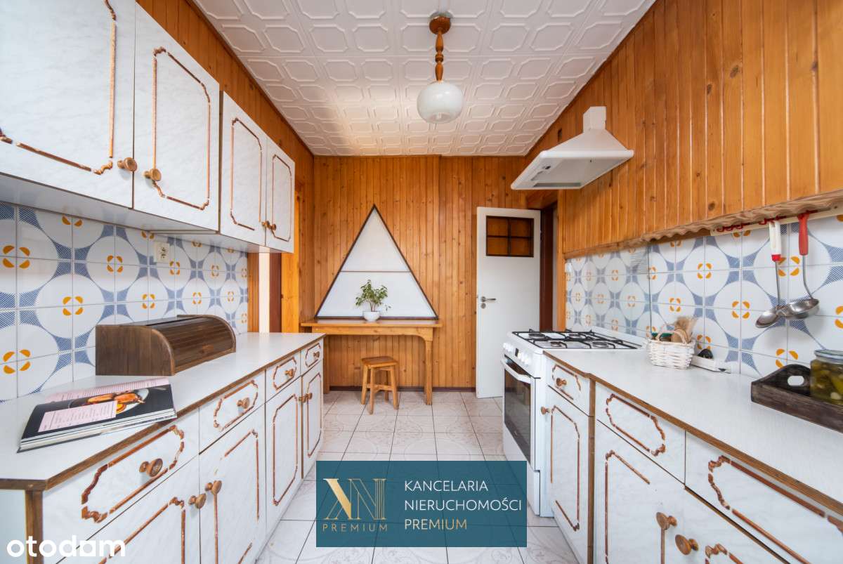 Dom wolnostojący z pięknym ogrodem-6