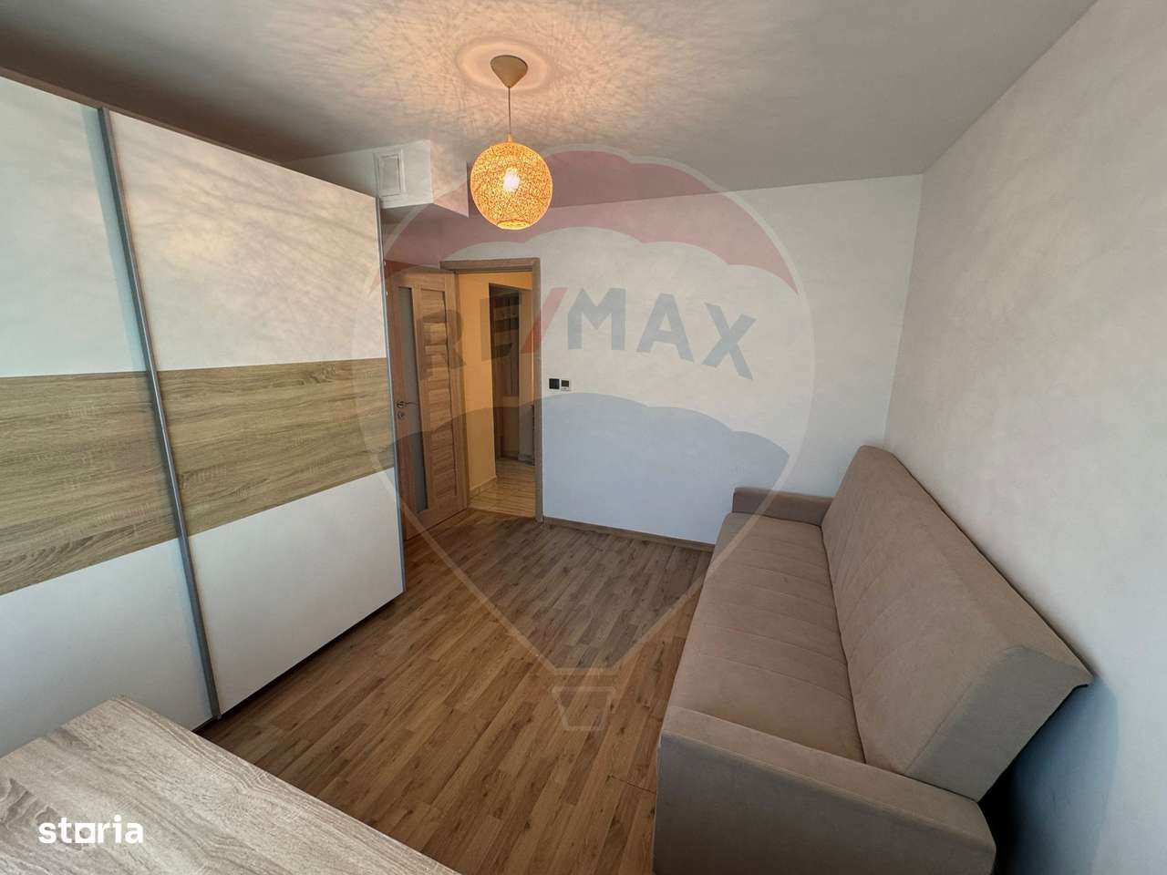 Apartament cu 3 camere de inchiriat în zona Banca Nationala - Imagine principală: 4/9