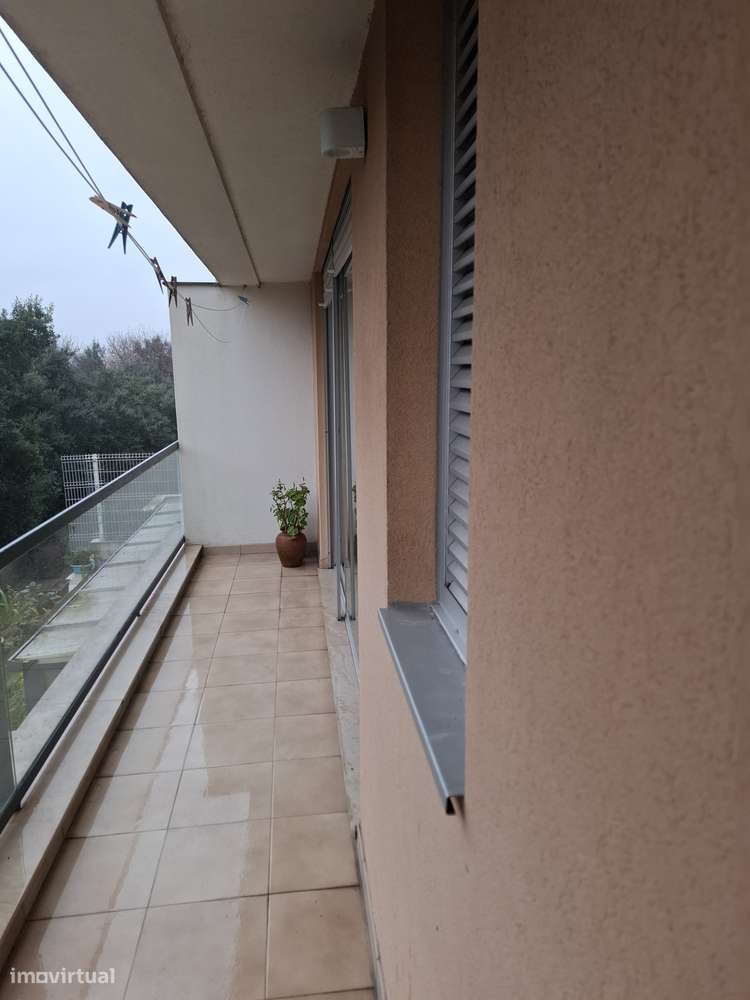 T2 com varanda, garagem e vista jardim - Grande imagem: 4/30