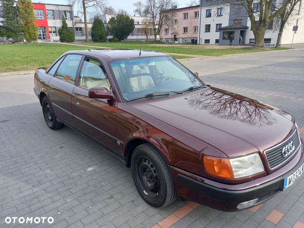 Audi 100 2.8 E - 1