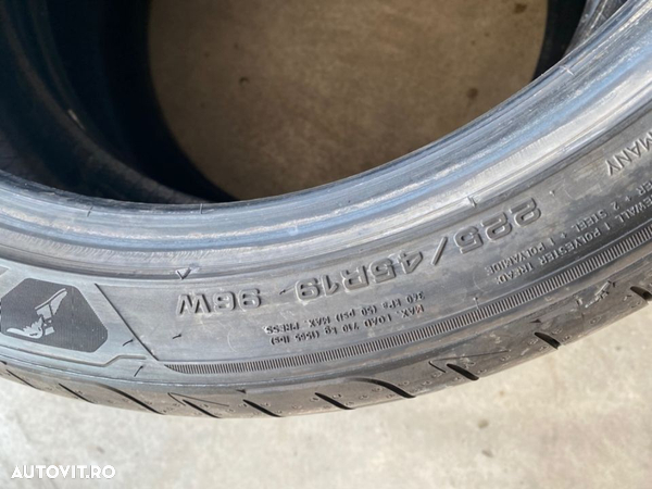 vand 2 anvelope 225/45/19 goodyear de vară runflat ca noi - 3