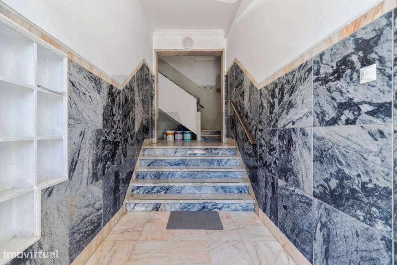 Excelente T2 Remodelado no Coração de Setúbal – Av. da República da Gu-7