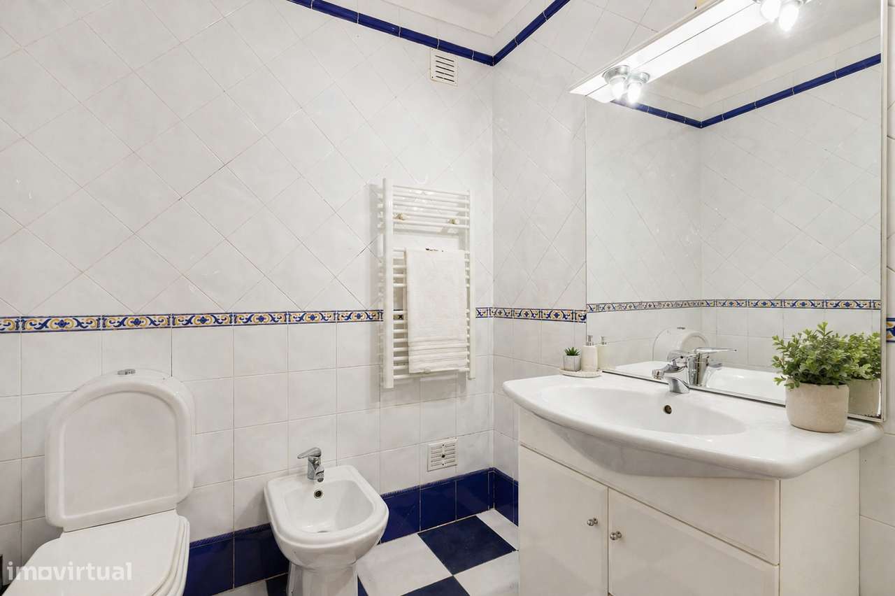 T3 com óptimas áreas e 1 Lugar de garagem, na II Fase Quinta da Piedad-6