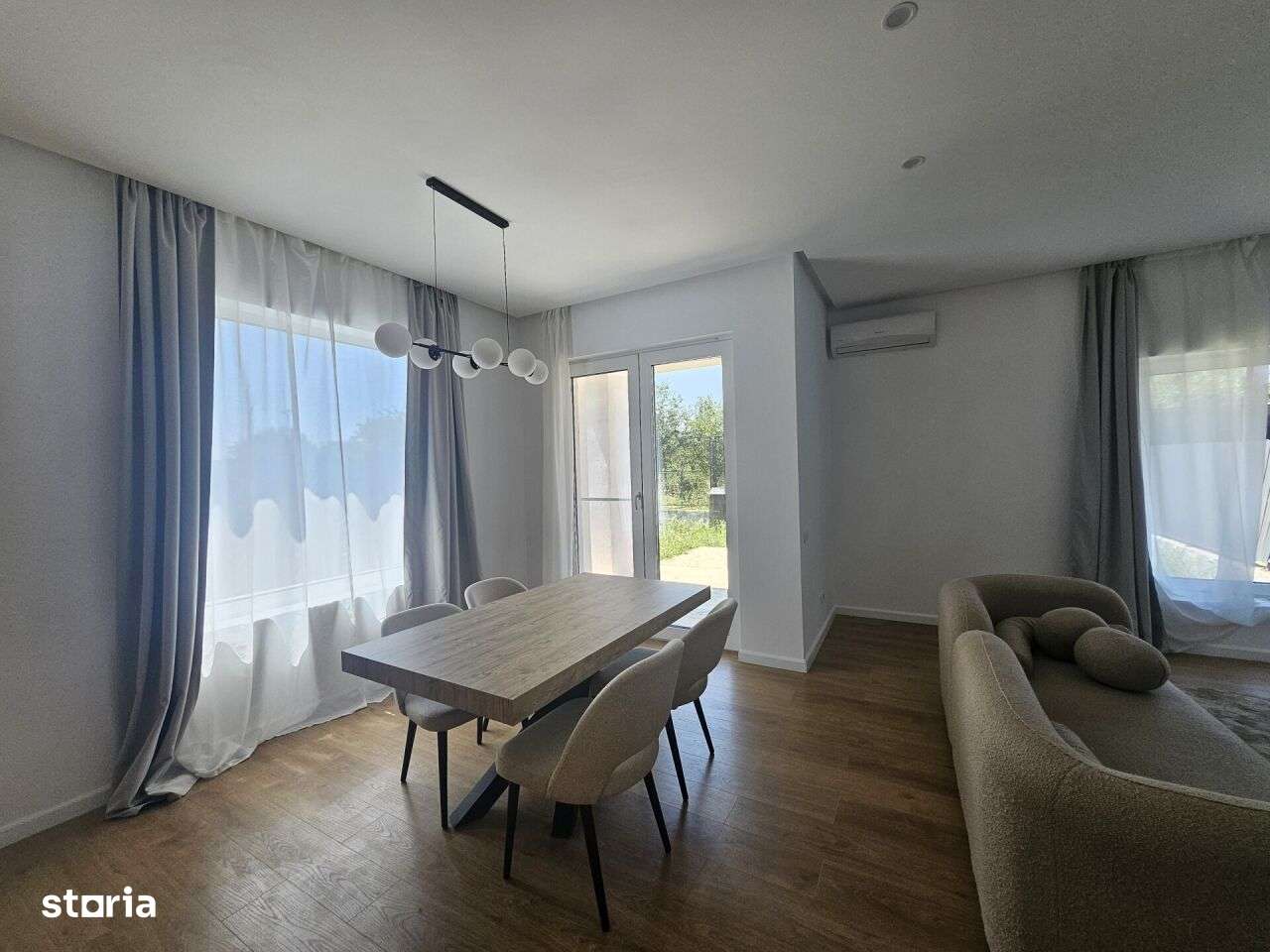 VANZARE VILE DUPLEX, 4 CAMERE ZONA PIPERA LAC! - Imagine principală: 3/16