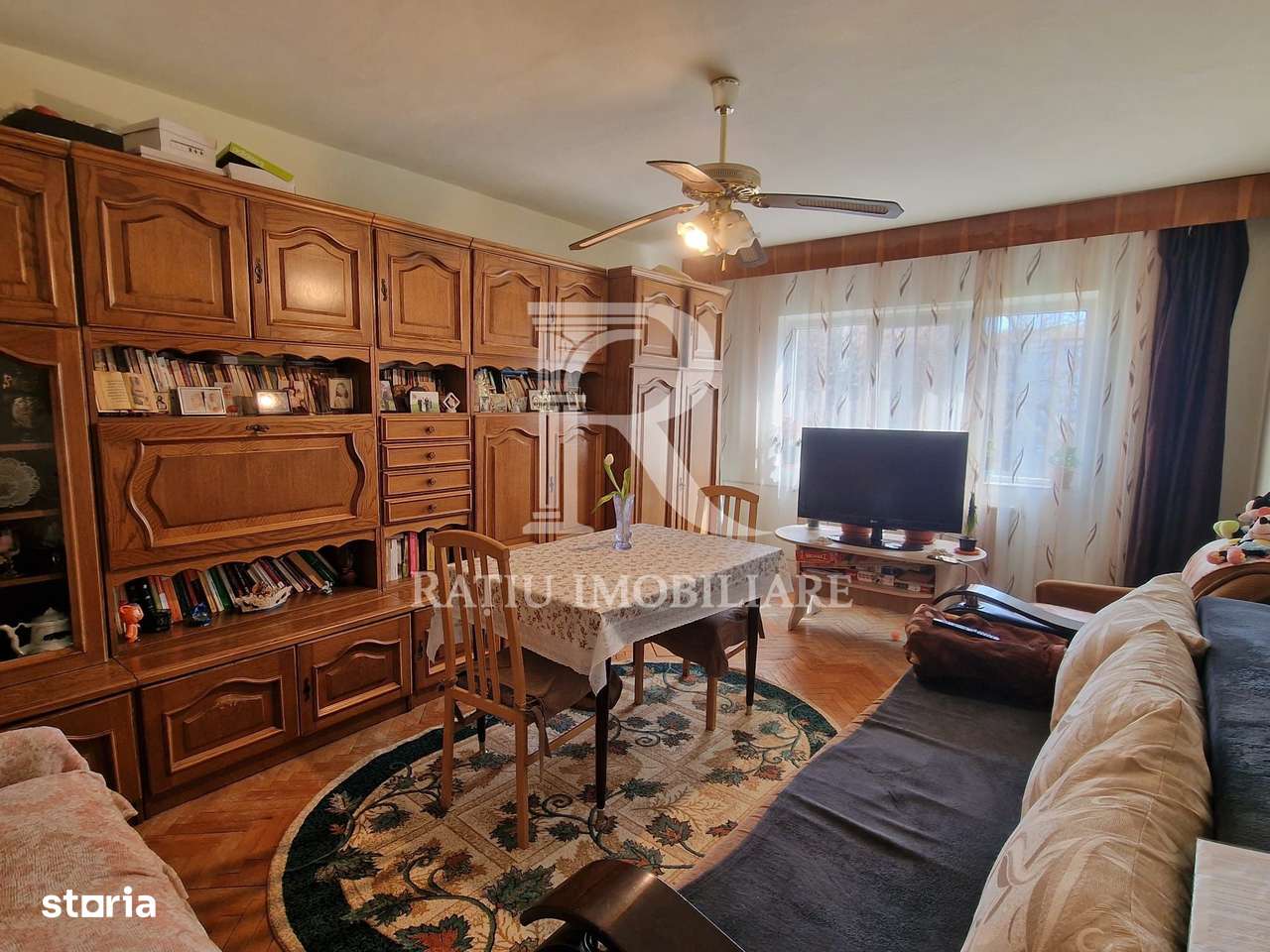 Apartament cu 3 camere | Xenopol | Oradea-0