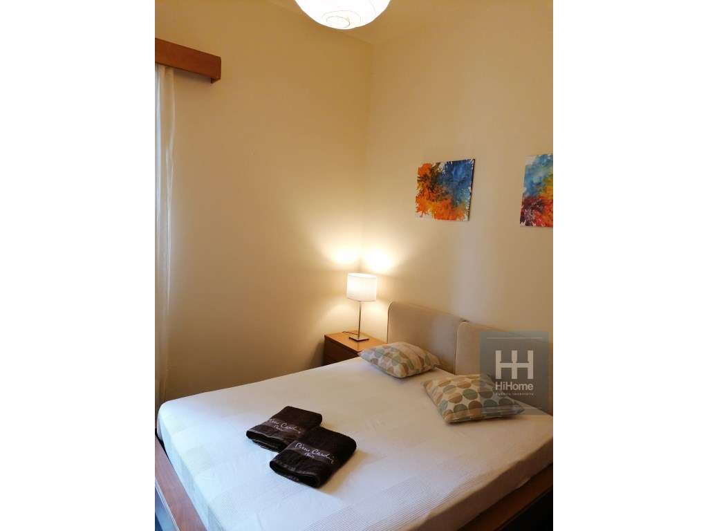 Moradia T5 + Apartamento T2 no centro do Porto Santo-11