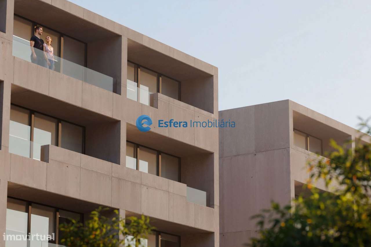 T1 Novo junto ao LIDL Monte dos Burgos-10