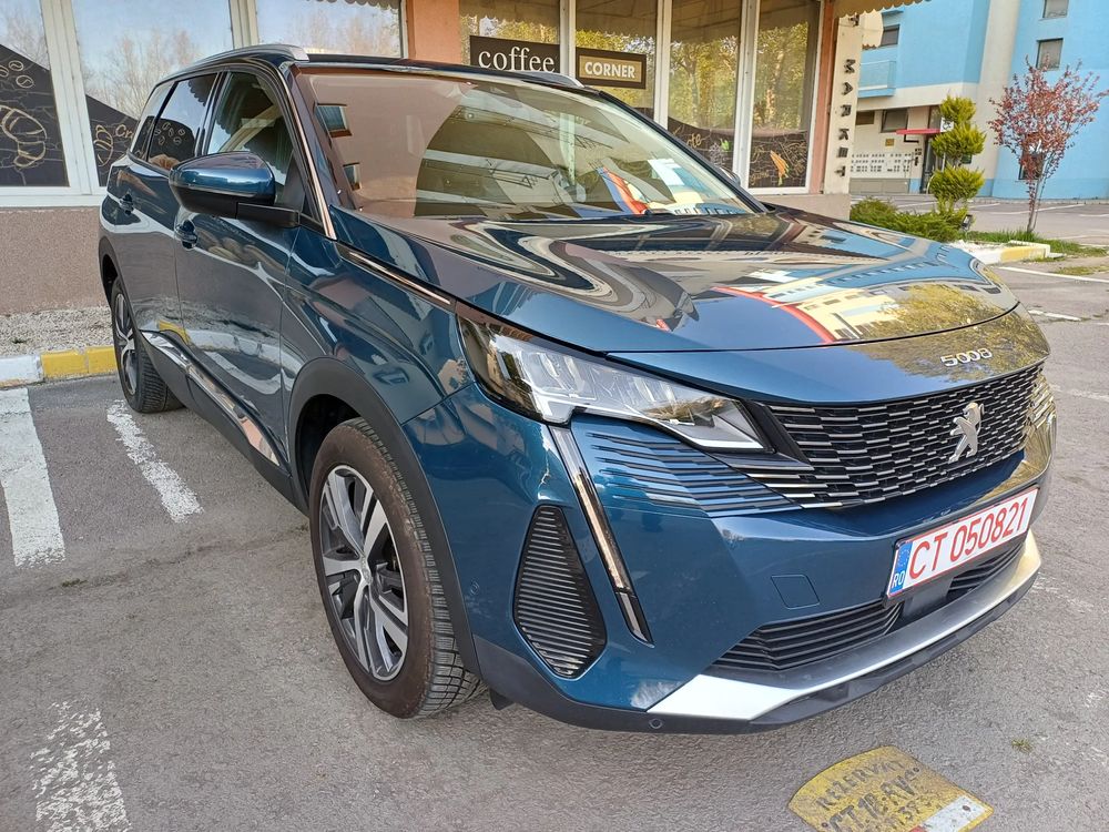 Peugeot 5008 1.2L 136 e-DCS6 MHEV Allure Pack 2022