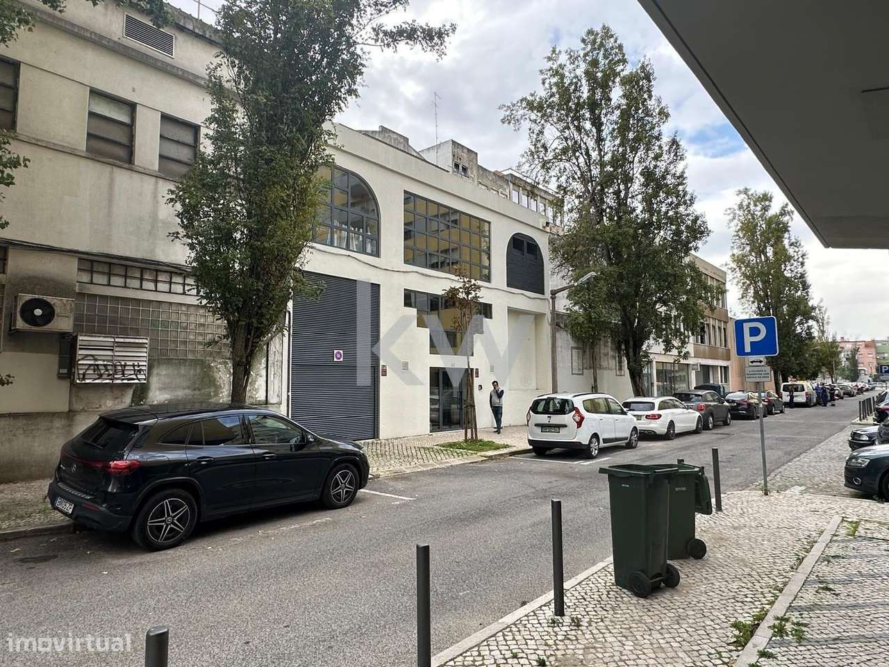 Prédio Único para Venda em Alvalade – Ideal para Serviços ou Investime - Grande imagem: 5/24