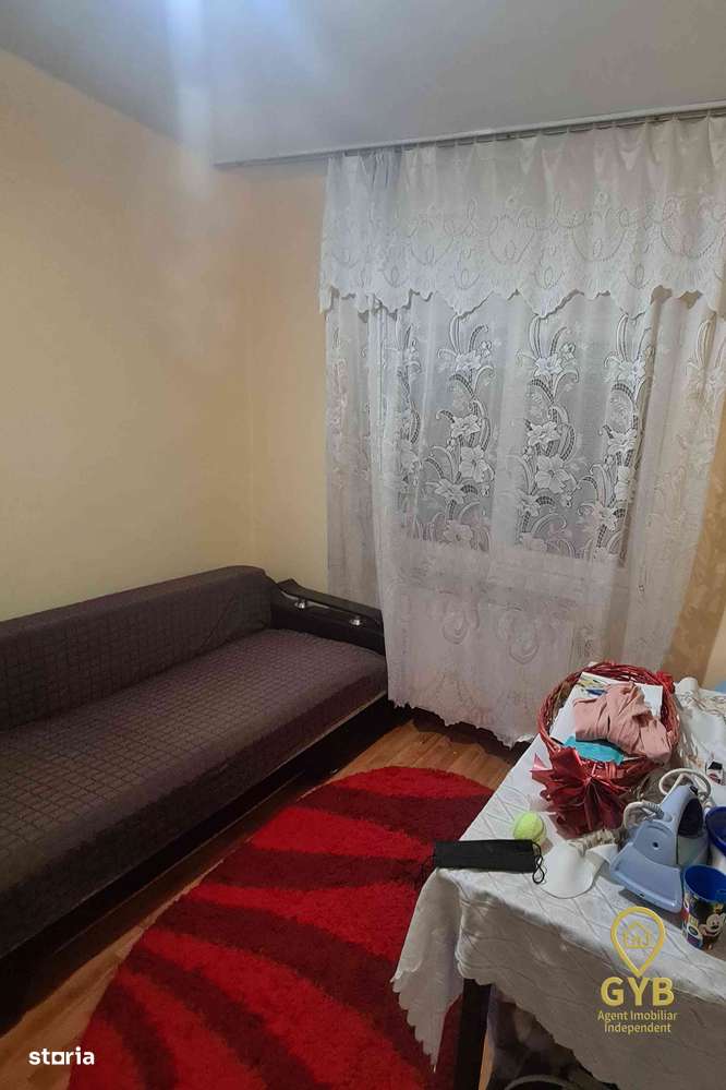 Apartament spatios cu 4 camere, zona Penny,  Marghita-9