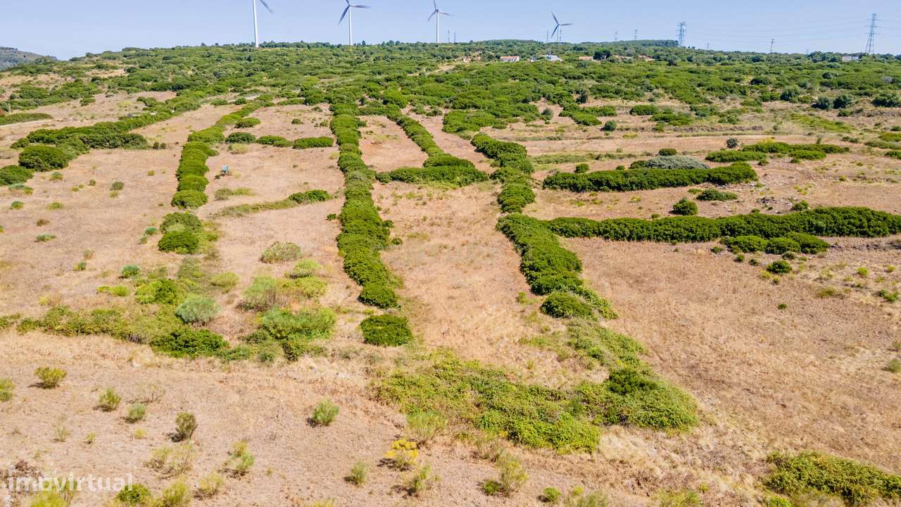 Terreno Rústico com 9640 m2 em  São Julião do Tojal, Loures - Grande imagem: 2/14