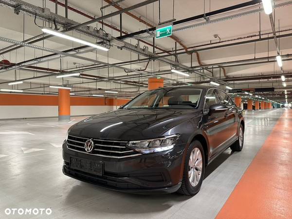 Volkswagen Passat 1.5 TSI EVO Essence DSG - 2