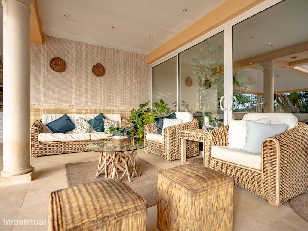 Moradia de Prestígio com Piscina, Campo de Ténis e Terreno Murado d...-49