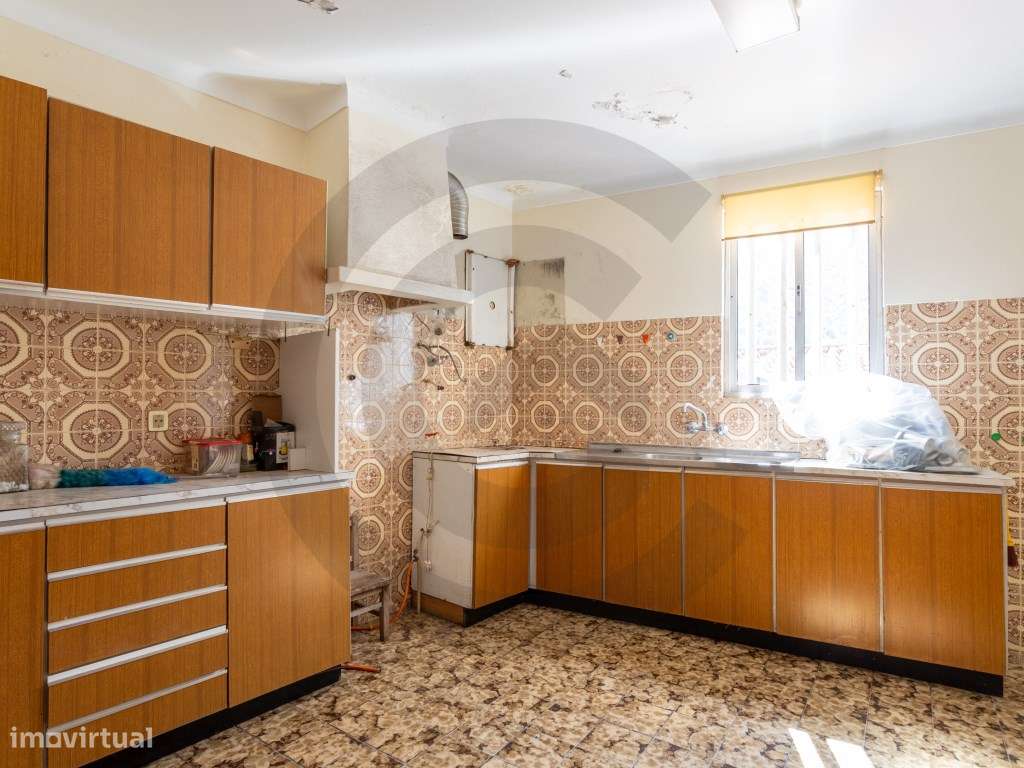 Moradia T5 com terraço-7