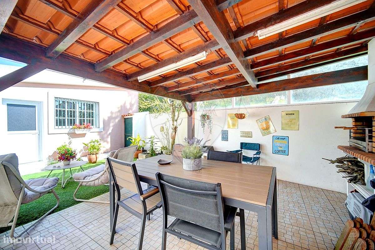 Moradia T4 para venda-9