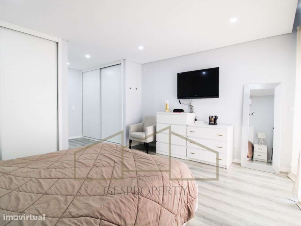 Moradia T3 nos Redondos, em Fernão Ferro-46