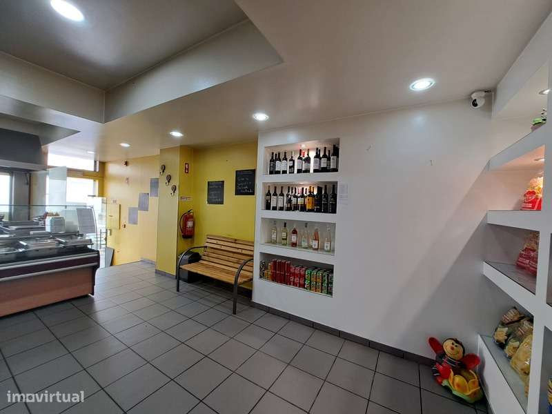 Trespasse Churrasqueira Take Away no Centro de Torres Vedras - Grande imagem: 3/9