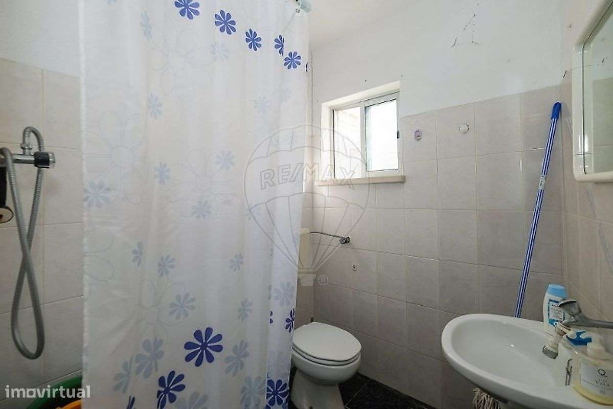 Moradia T4 para venda-6