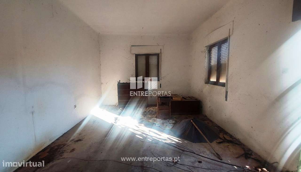 Venda de moradia V2 p/ restauro, Barroselas, Viana do Castelo - Grande imagem: 3/30