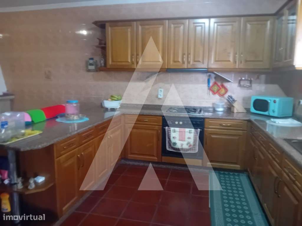 Moradia T4 em Oliveira do Bairro-12