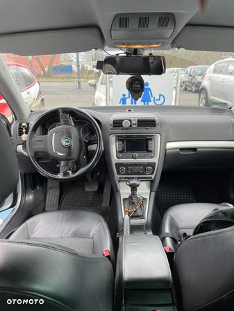 Skoda Octavia 2.0 TDI DPF DSG Ambition - 18