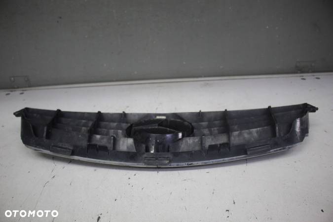 GRILL MERCEDES CLK 209 W209 - 2