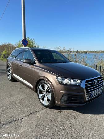 Audi Q7 3.0 TDI Quattro Tiptronic - 5