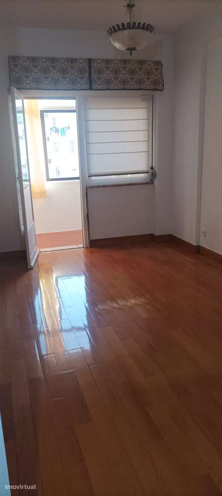 Excelente T3 na Venteira – Amadora, Grandes áreas, pronto a habitar - Grande imagem: 5/22