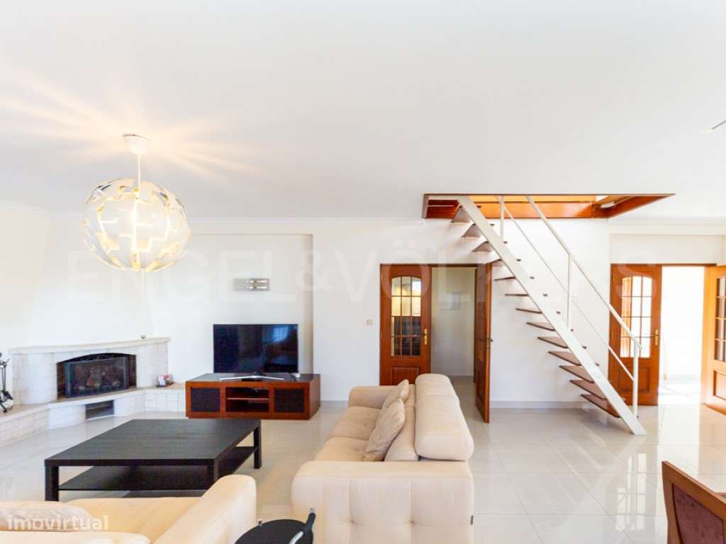 Apartamento T4 com aproveitamento de sotão em Tavira - Grande imagem: 5/29