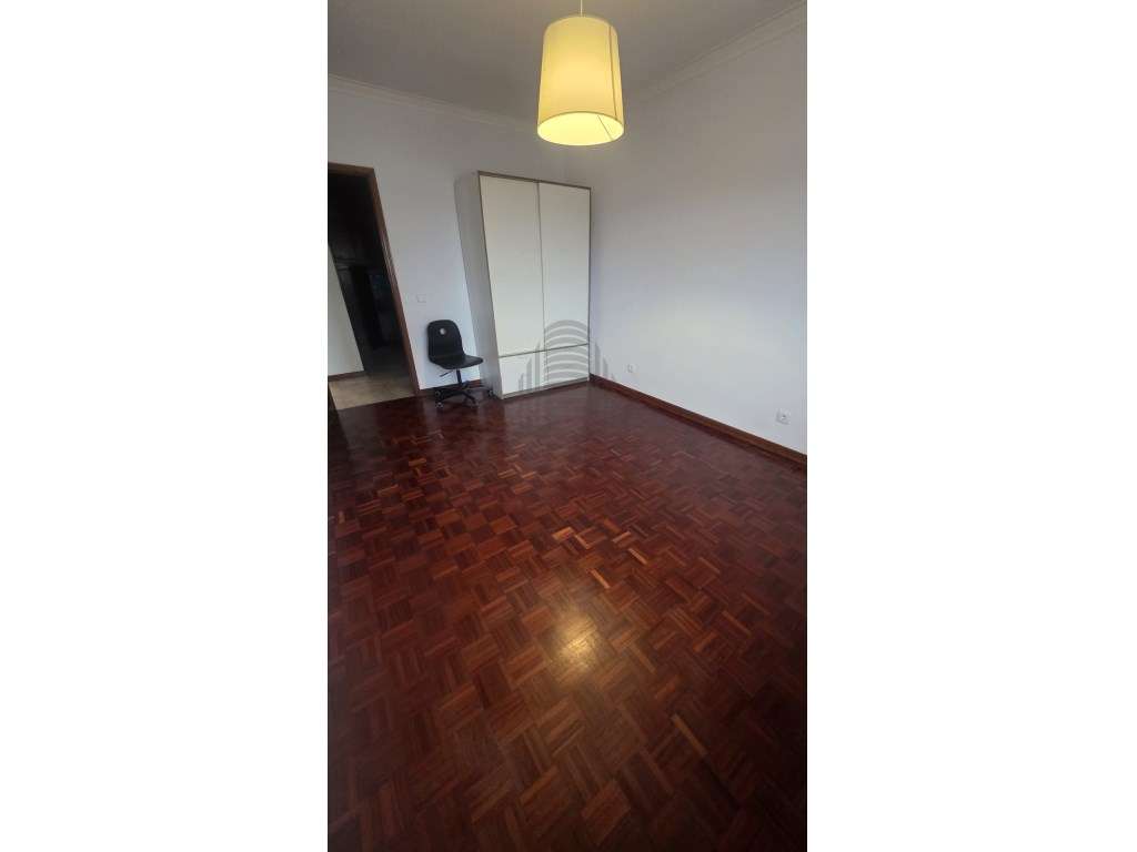 **Apartamento T2 no Centro de Gondomar, com Box**-17