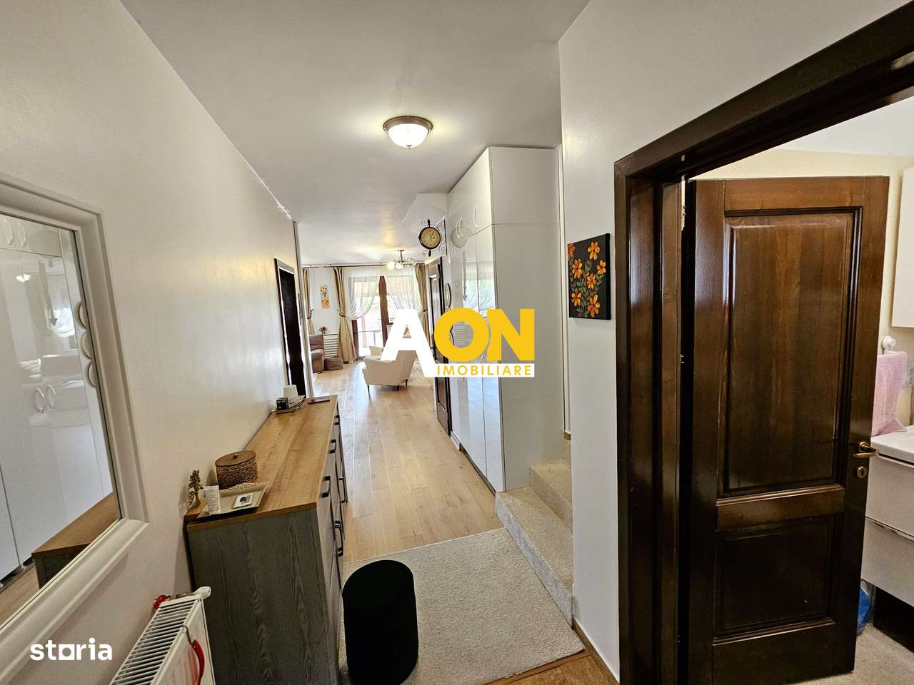 1/2 Duplex, 4 camere, 342 mp teren, strada asfaltata, Cetate - Imagine principală: 5/16