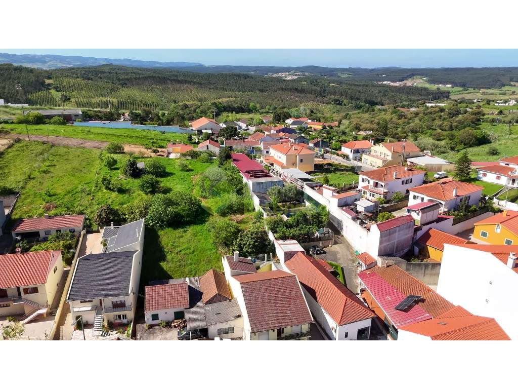 Moradia T3, com Terreno de 1080 m2, no Centro da Vila do Cadaval, c...-42
