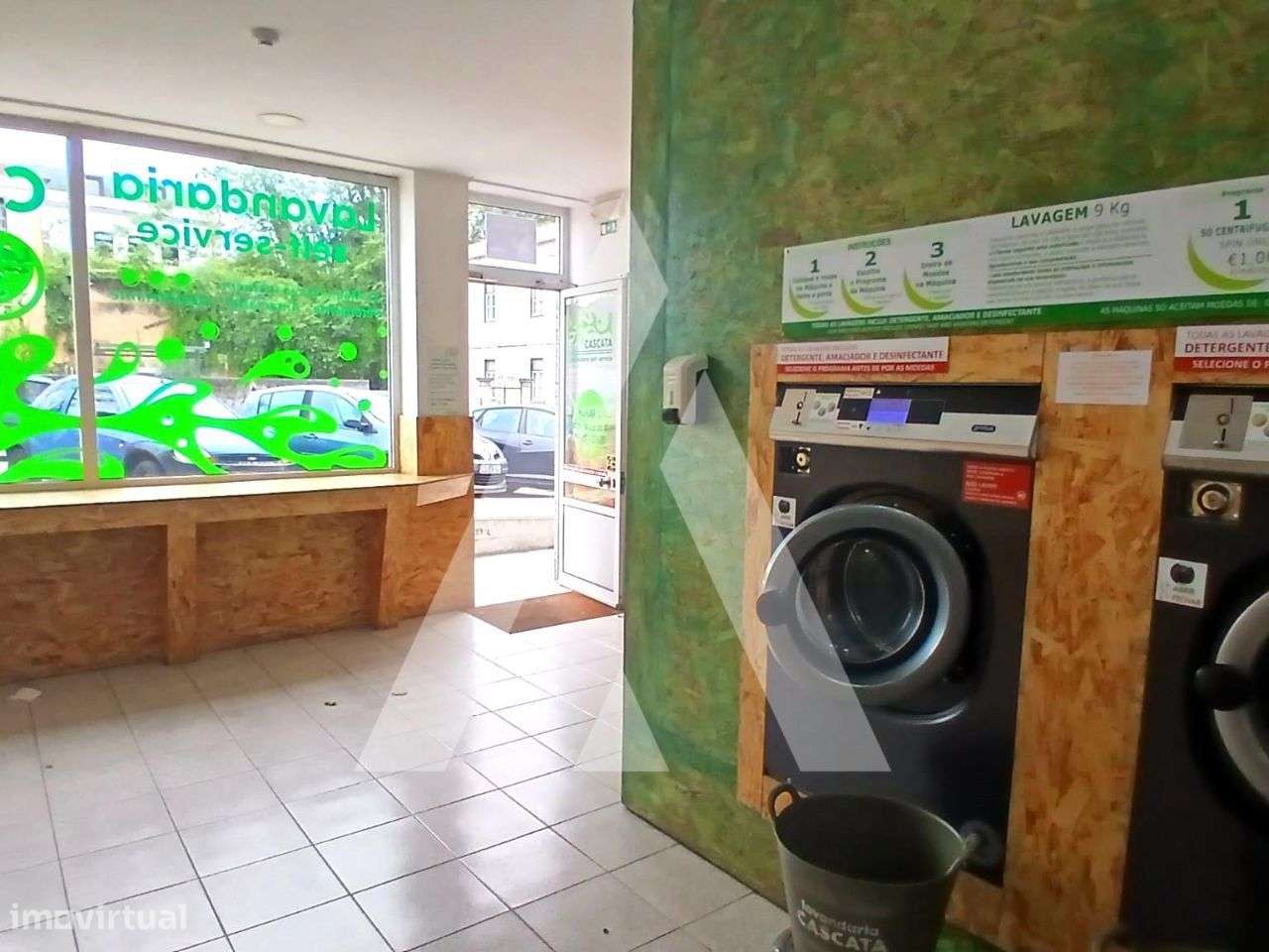 Lavandaria no centro de Oliveira do Bairro - Grande imagem: 3/17