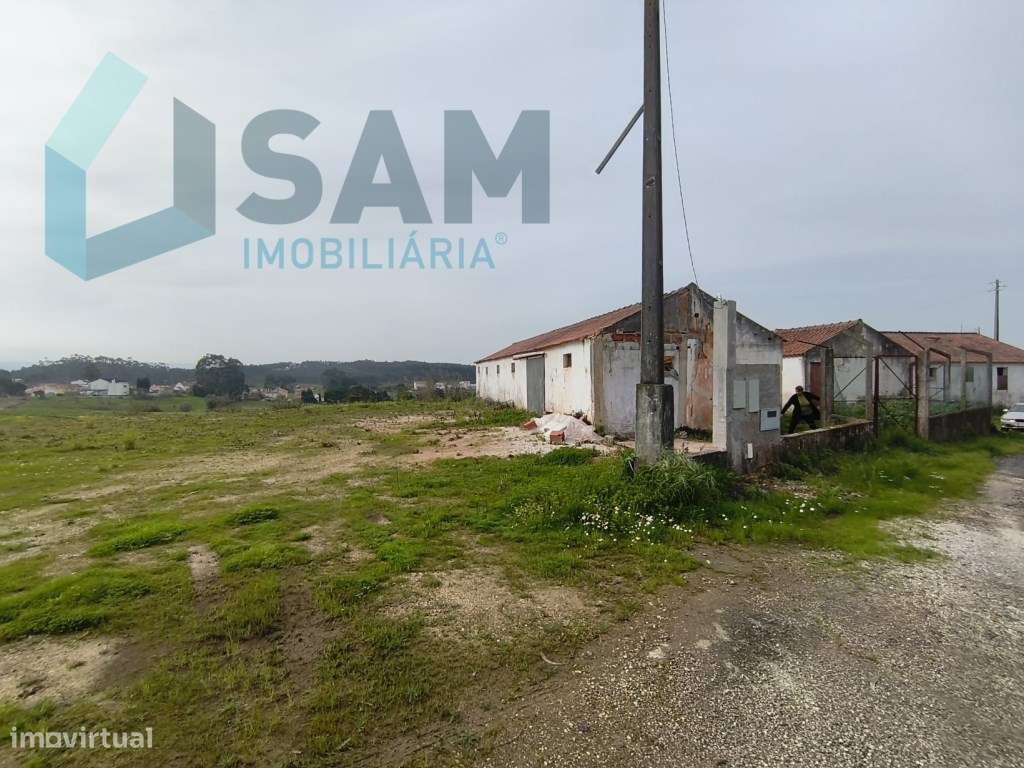 Terreno misto para construção. - Grande imagem: 5/34