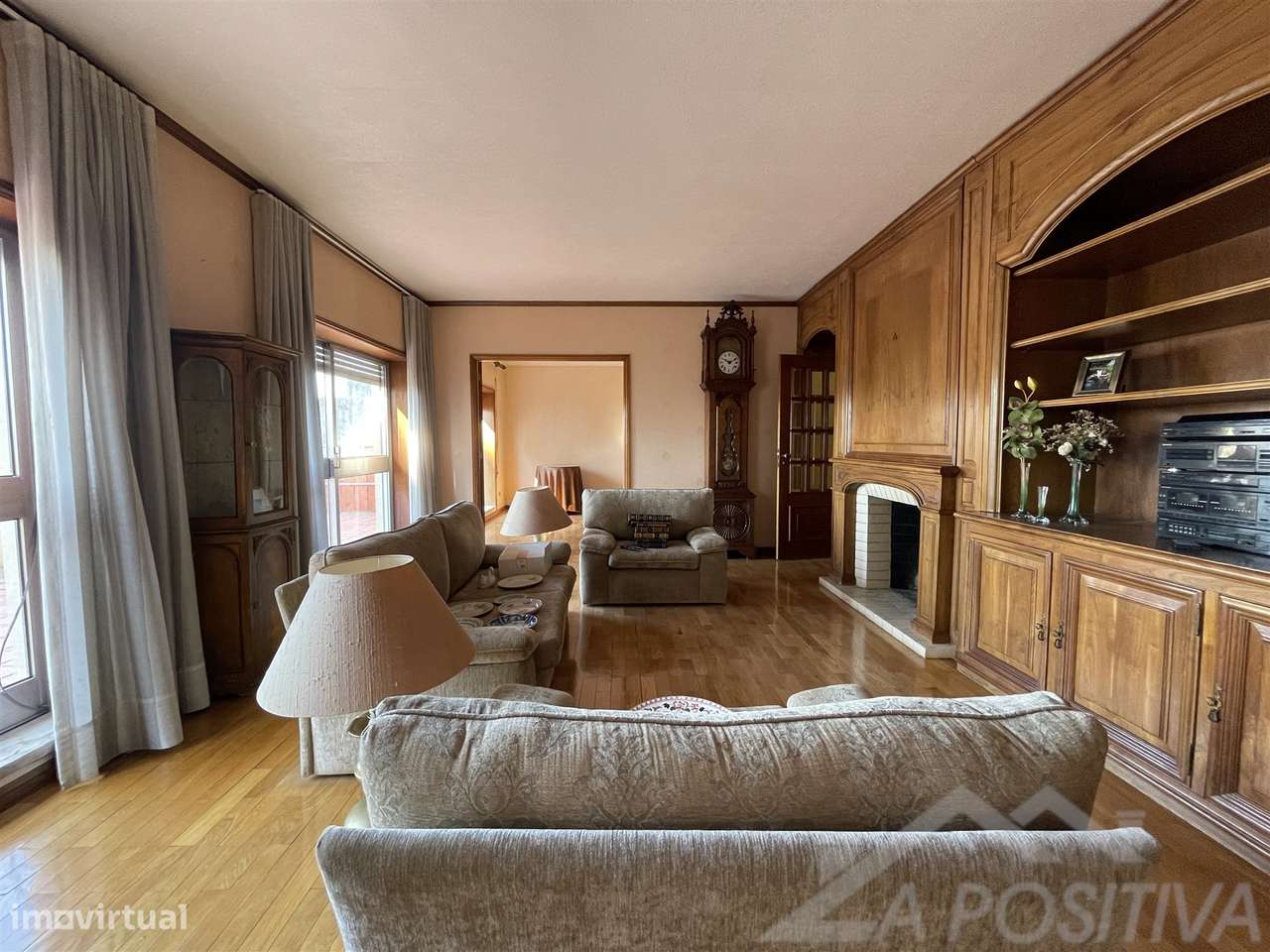 Apartamento T6 Venda em São João da Madeira,São João da Madeira-4