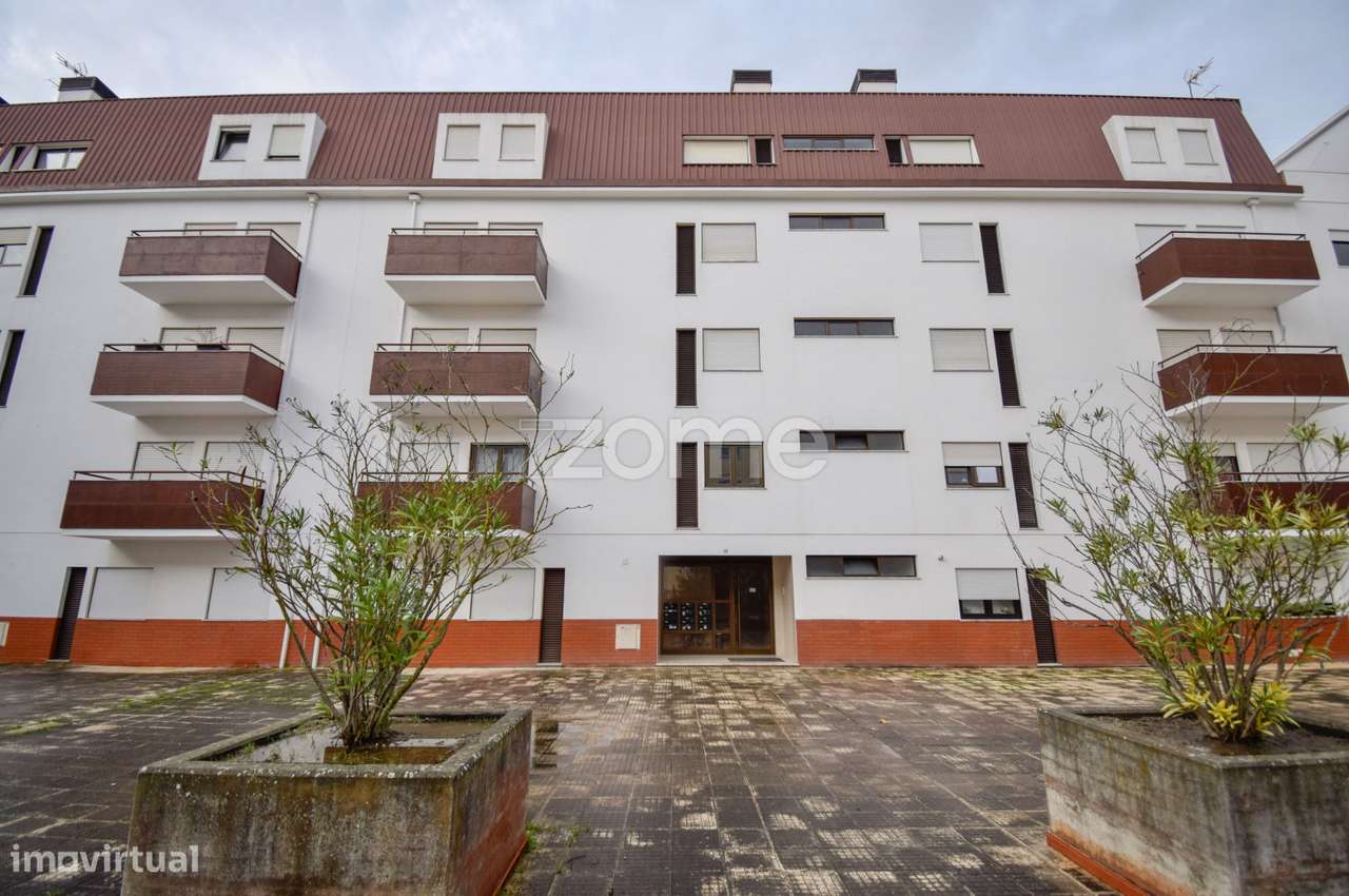 T3+1 c/varandas e lugar garagem p/ arrendar ao Hospital Torres Vedras - Grande imagem: 2/29