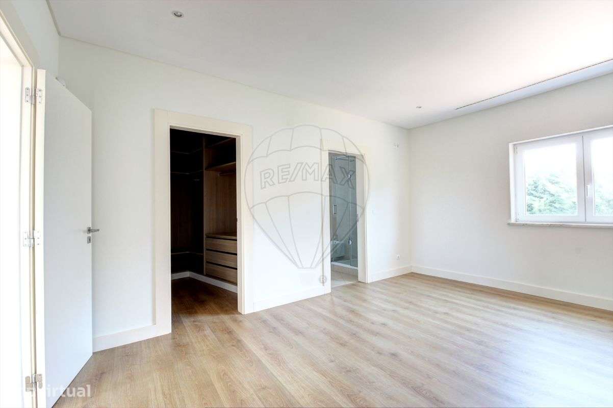 Moradia T4 para venda-15