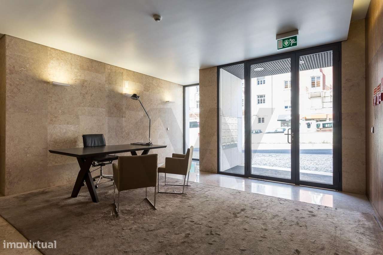 Apartamento T2 MOBILADO de excelência para Arrendar próximo do El Cort - Grande imagem: 2/23