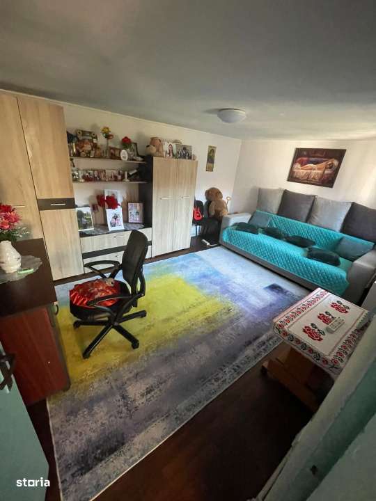 Casa cu 3 camere, garaj si curte spatioasa – zona Giulesti - Imagine principală: 2/19